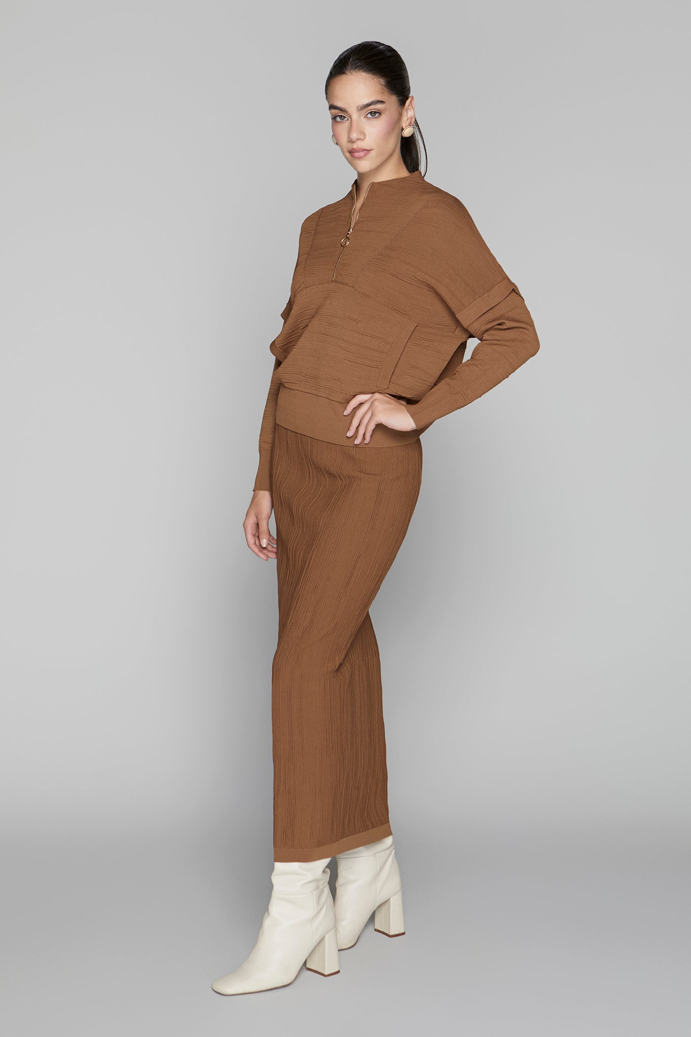 Canton Zip Top in Cinnamon