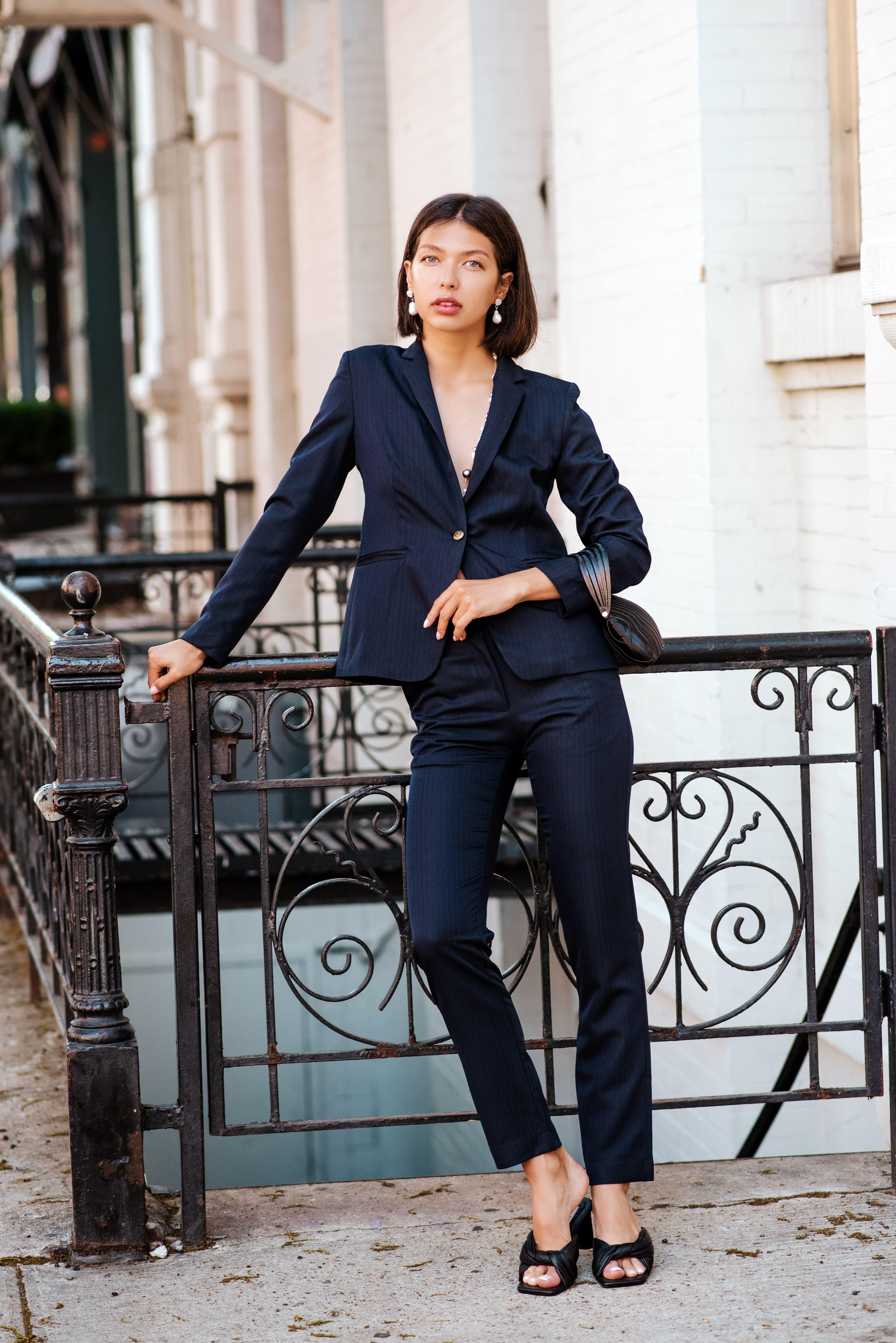 Navy Peak-Lapels Single-Breasted Blazer – Women’s Tailored Jacket