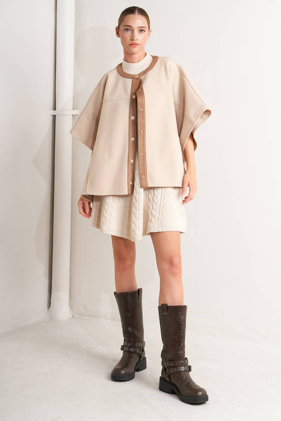 TIMELESS ELEGANCE WOVEN FELT CAPELET