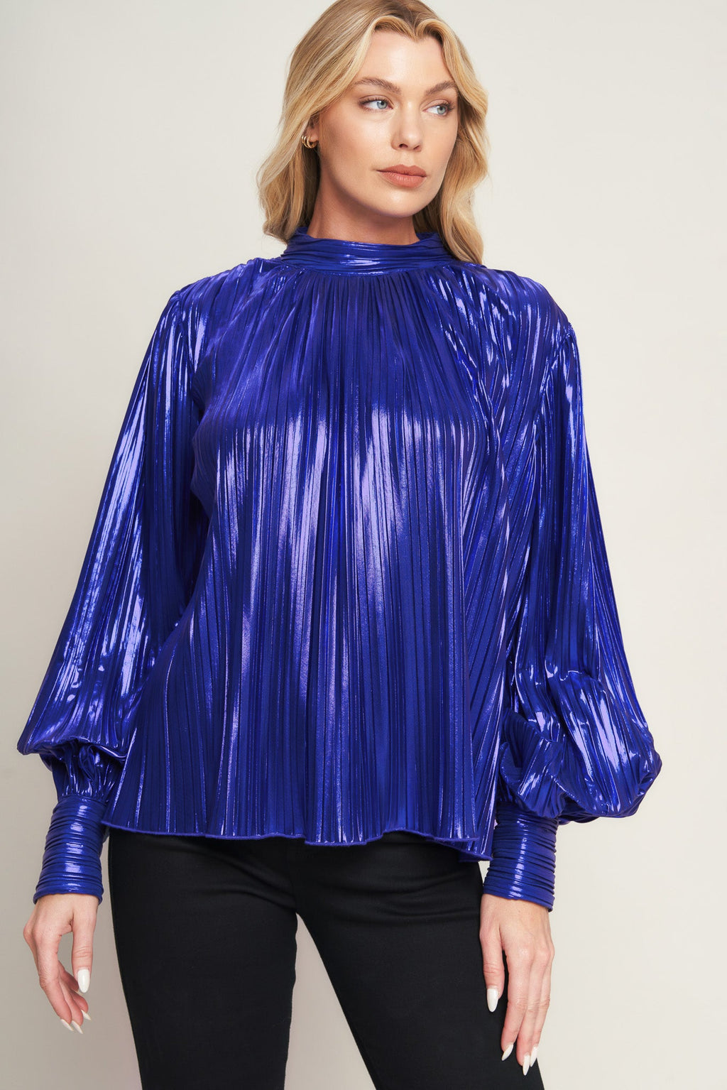 PRETTY COMPANION WOVEN FOILED TOP