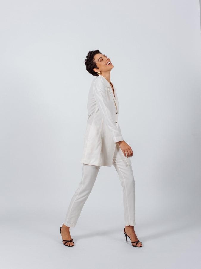 White Tailoring Slim Pants – Women’s Slim-Fit Trousers