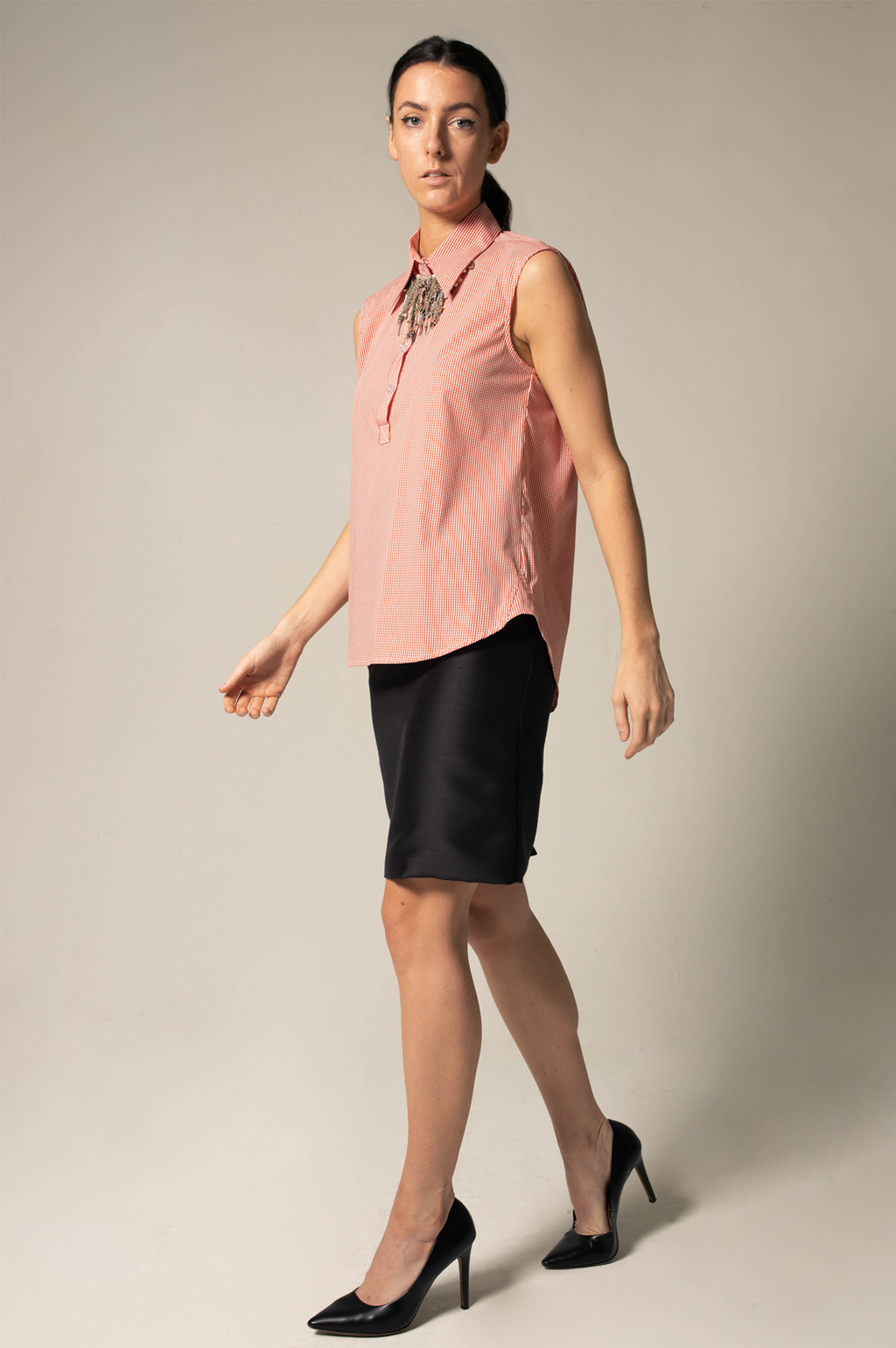 Italian Cotton Orange Sleeveless Top – Elegant Summer Blouse